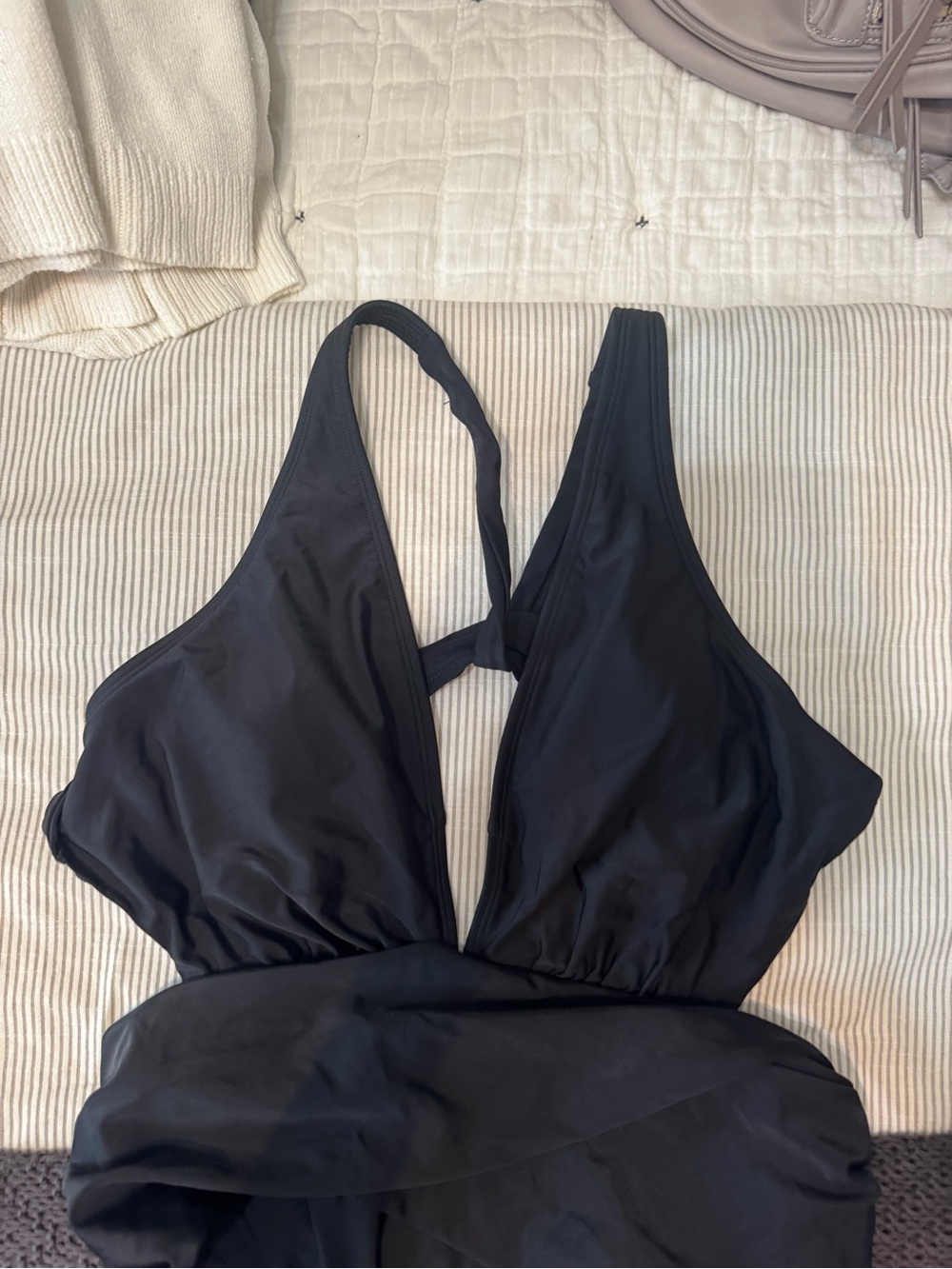 JOJO Cupshe Black Plunge One-Piece Swimsuit - Picture 8 of 8